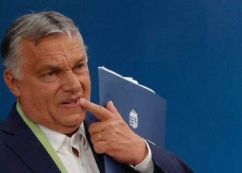 Orbán jövőre havi 6,5 milliót keres