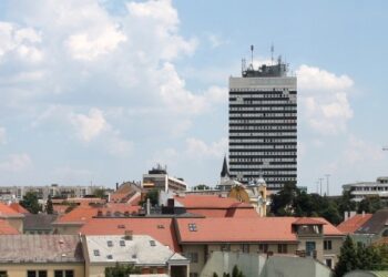 HÚSZEMELETES – Hármat terveztek, csak a Huszas maradt