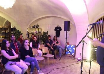 SLAM POETRY – Szezonnyitó vidám poénok