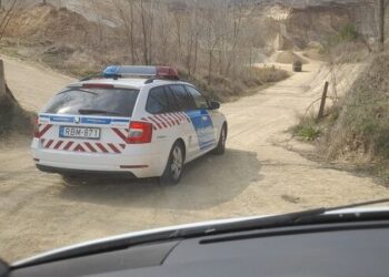 MÁRKÓI DOLOMITBÁNYA – Mit szállítottak a fantom-teherautók a vízbázisra?