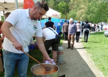 Családi nap és főzőverseny a hátrányos helyzetű gyerekekért