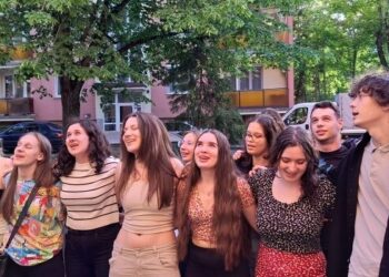 SZERENÁD – Hálás tanítványok, zenés elköszönők