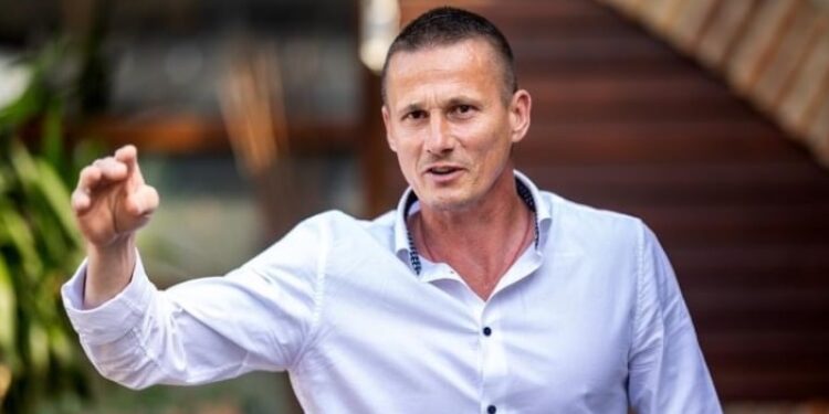 Pető Tamás, VESZPRÉMI FOCI – Pető Tamás kétkaszás története