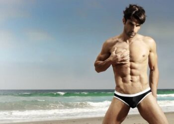 STRANDSZEZON – Első fecske a parton