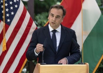 PRESSMAN – Nagykövetségi ünnepség súlyos szavakkal