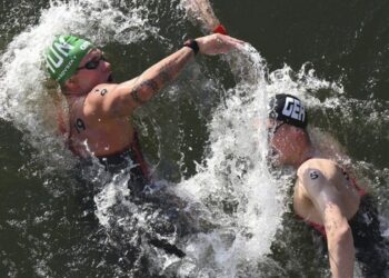 EGY ARANY, EGY BRONZ – Tíz kilométer a Szajnában