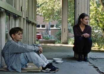 FILMAJÁNLÓ: FEKETE PONT – Minden „oksi” a suliban?