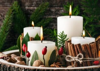 ADVENTI KOSZORÚ – Puccos, drága, színes