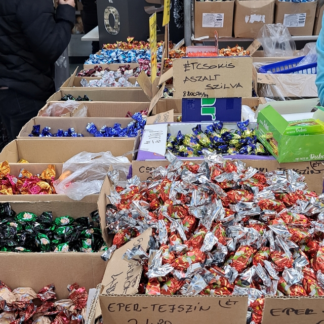 szaloncukor, SZALONCUKOR – Szalonczukkedli tonnaszám