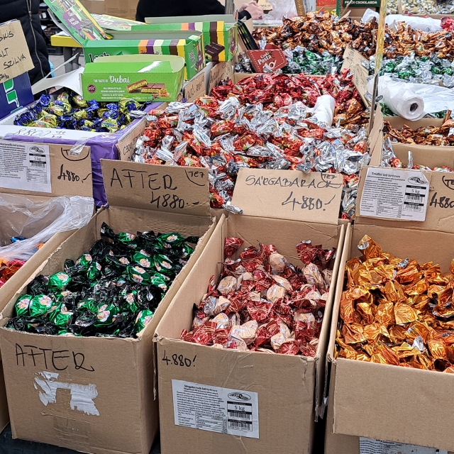 szaloncukor, SZALONCUKOR – Szalonczukkedli tonnaszám