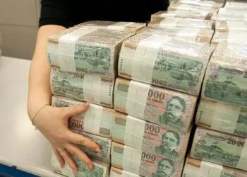 NYOMTASS TE IS! – Orbán szerint milliomosok vagyunk