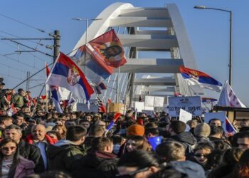 SZERBIAI DIÁKLÁZADÁS – Amikor az erdő elindul