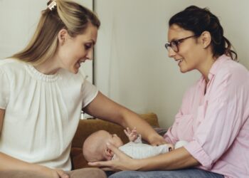 VÉDŐNŐK – Meddig előlegeznek a gyermekbarát, keresztény kormánynak?