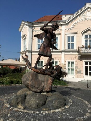 Veszprém szobor, ÁTFORMÁLÓDÓ KÖZTEREK – A láthatatlan szobrok városa, Veszprém