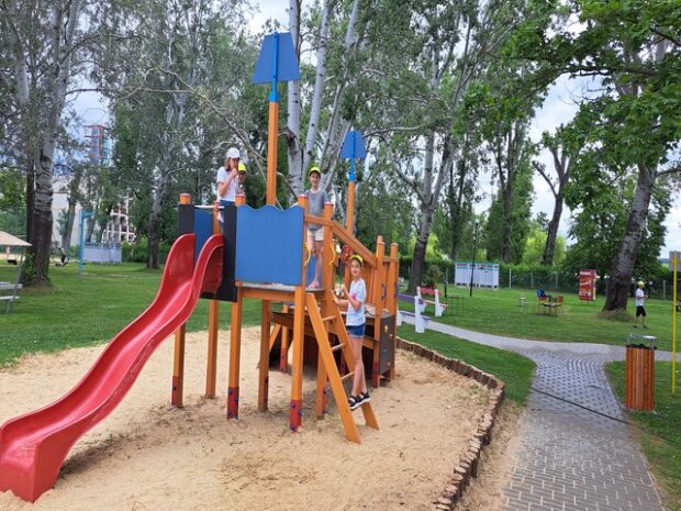 almádi strandok, TEMATIKUS STRANDOK – Arculatváltás az almádi strandokon