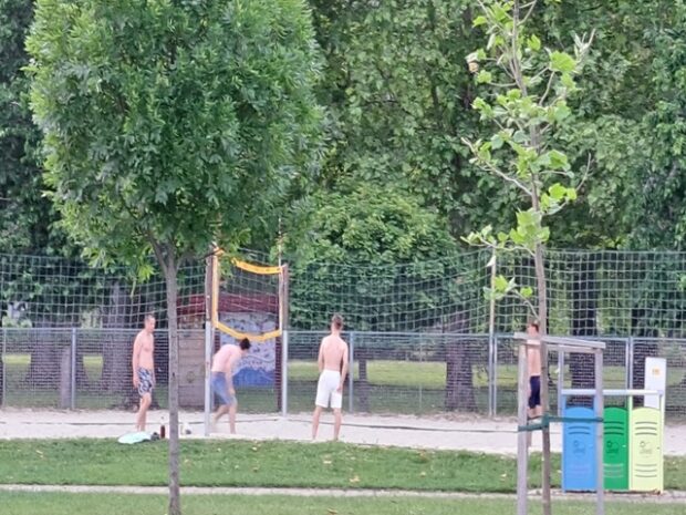 almádi strandok, TEMATIKUS STRANDOK – Arculatváltás az almádi strandokon