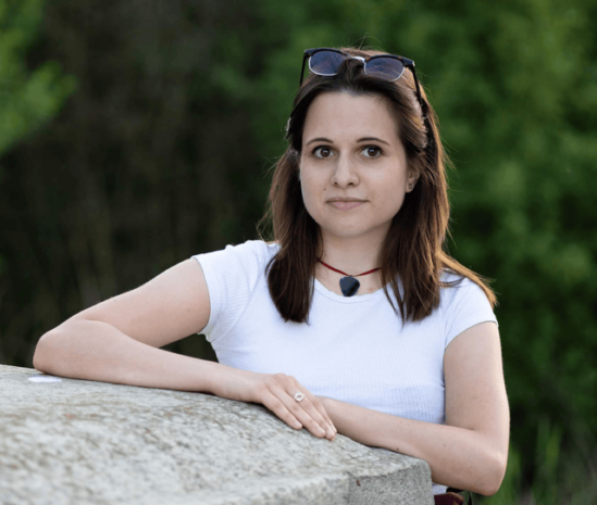 AI-modellek, Tökéletes nők – Mit üzen a Vogue AI‑modellje?