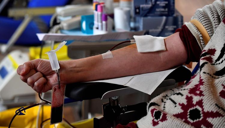 véradás, VÉRADÁS – A szabadságolások alatt is fontos