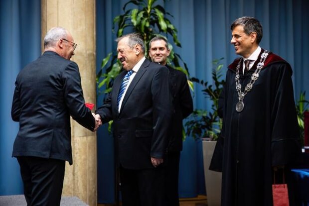 tudomány, JUBILEUMI TUDOMÁNYÜNNEP – Értelem. Bizalom. Tudomány