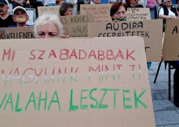 aHang – Kiállás a propaganda ellen Veszprémben is