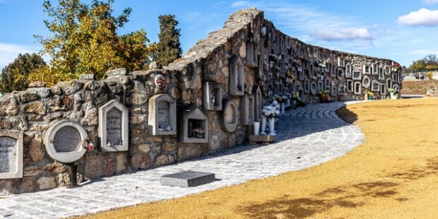 temető, UTÓREZGÉSEK – A halál tudata gazdagíthatja életünket?