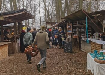 LILIOMKERT &ndash; Finoms&aacute;gok aj&aacute;nd&eacute;kba (k&eacute;priport)