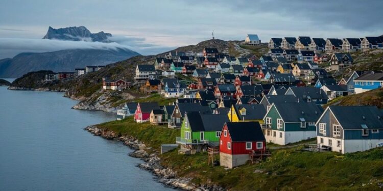 Grönland, ZŰRZAVAR GRÖNLAND KÖRÜL – Mit akar Trump?