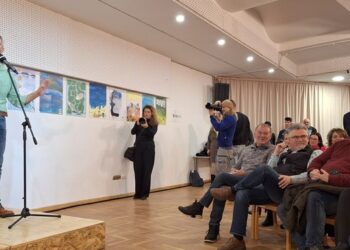 L&Aacute;Z&Aacute;RINF&Oacute; ALM&Aacute;DIBAN &ndash; Fideszes show fideszeseknek