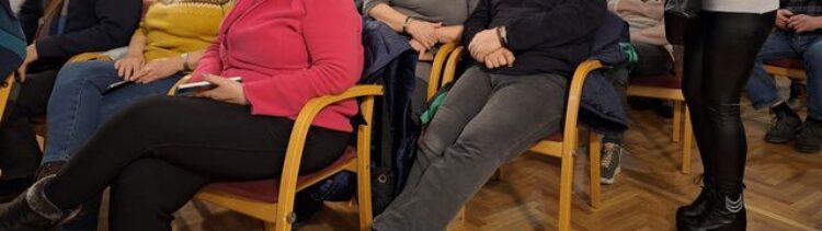LÁZÁRINFÓ ALMÁDIBAN – Fideszes show fideszeseknek