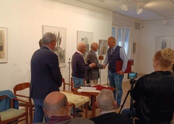 MAGYAR CIVIL BECSÜLETREND – Kitüntetés a segítőknek