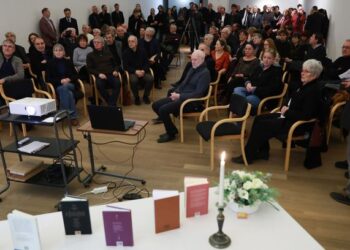 TÖMÖRY PÉTERRE EMLÉKEZTEK – Akiért a veszprémi harang szól