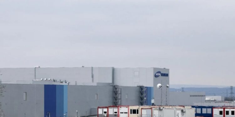 gödi mérgezés, GÖDI MÉRGEZÉSEK – Kormányalkuk az akkugyár körül