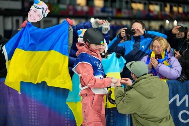 téli olimpia, TÉLI OLIMPIA – Fehér kavalkád színes magyar csapattal