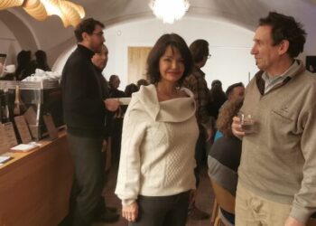 HOLTSZEZON – Az élet maga a vers