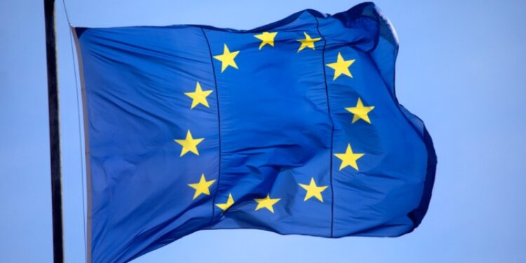 EU válság, VÁLSÁGINTÉZKEDÉSEK – Életbe léptek az EU védelmi mechanizmusai