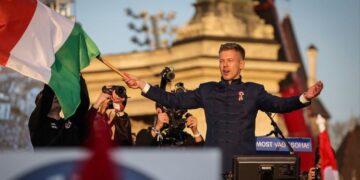 MOST &ndash; Magyar P&eacute;ter: &Aacute;rad a Tisza! Ruszkik haza!