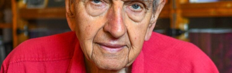 MÉSZÁROS ERNŐ (1935–2026) – Elhunyt a reneszánsz ember