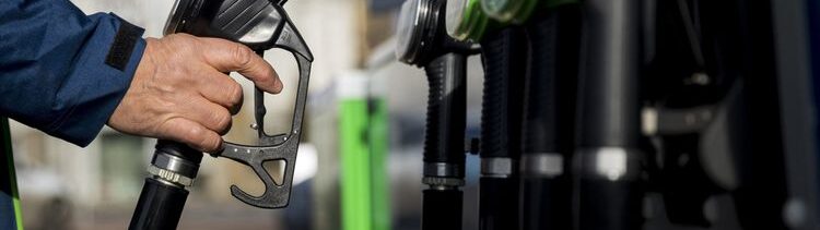 NYOMTASS TE IS! – Mese az ezerforintos benzinárról