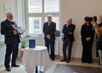 DR. PAPP S&Aacute;NDOR &ndash; Eur&oacute;pai jelens&eacute;g volt