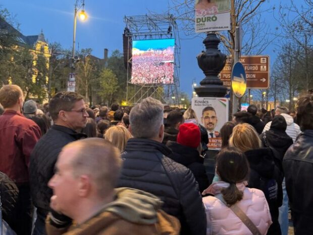 Rendszerbontó, RENDSZERBONTÓ – Lehet-e indulatokból építő közösségi élmény?