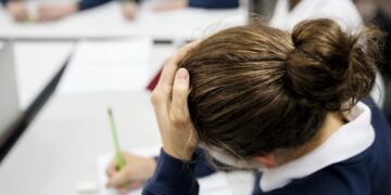 &Eacute;RETTS&Eacute;GI &ndash; Az&nbsp;&oacute;haj, a&nbsp;szab&aacute;ly &eacute;s a&nbsp;val&oacute;s&aacute;g &uuml;tk&ouml;z&eacute;se