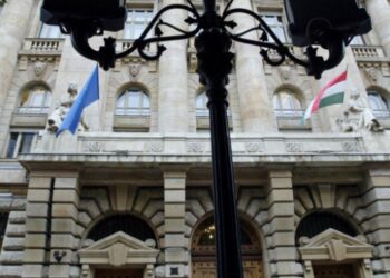 &Uuml;GY&Eacute;SZS&Eacute;GI HAT&Aacute;SK&Ouml;RBEN &ndash; Az&nbsp;&eacute;vsz&aacute;zad bankrabl&aacute;sa