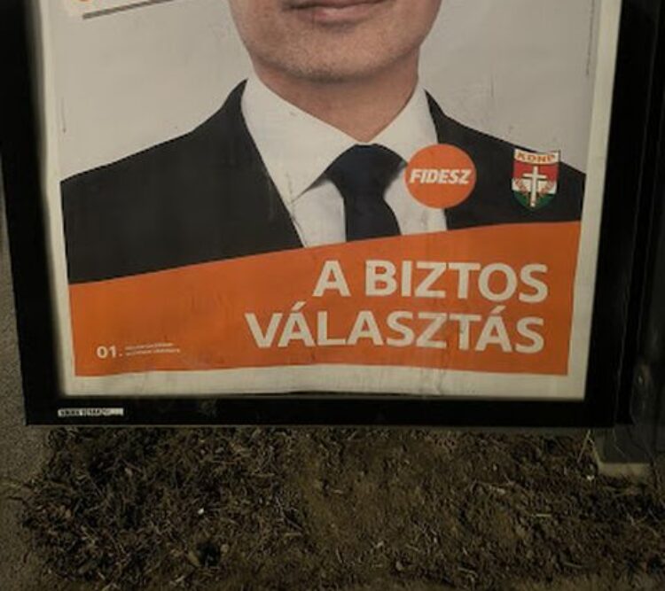 PLAKÁTMEGSEMMISÍTÉS –  A nyugodt közéletért