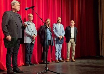 ECK IMRE-DÍJ – Elismerés a táncfesztivál alapítóinak