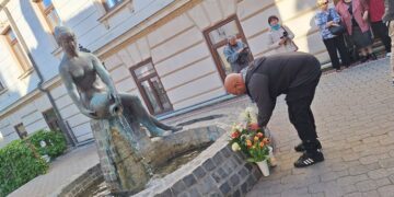 R. KISS LENKE 100 &ndash; Zsuzsi megalkot&oacute;j&aacute;nak sz&uuml;let&eacute;snapj&aacute;n