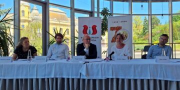VESZPR&Eacute;M V&Aacute;ROS VEGYESKARA &ndash; Hetven &eacute;ve sz&iacute;nes&iacute;ti a v&aacute;rost