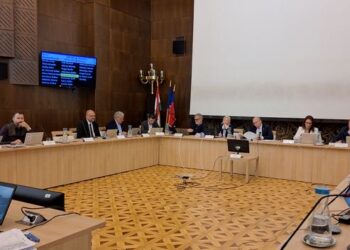 SZUBJEKT&Iacute;V &ndash; Amiről nem besz&eacute;lnek a k&eacute;pviselők, az nincs is?