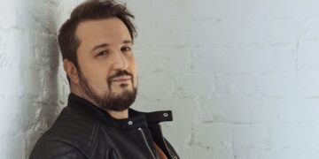 K&Ouml;NYV &ndash; A f&eacute;ny mag&aacute;nyoss&aacute;ga