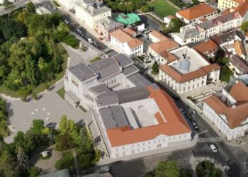 PETŐFI SZÍNHÁZ – Reagált a polgármesteri hivatal