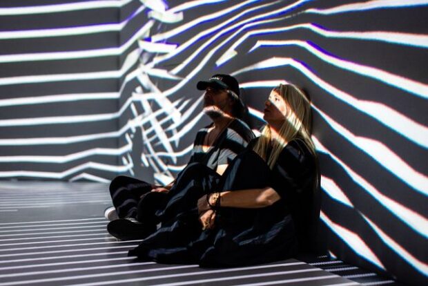 Vasarely, VASARELY – Amikor életre kelnek a művek